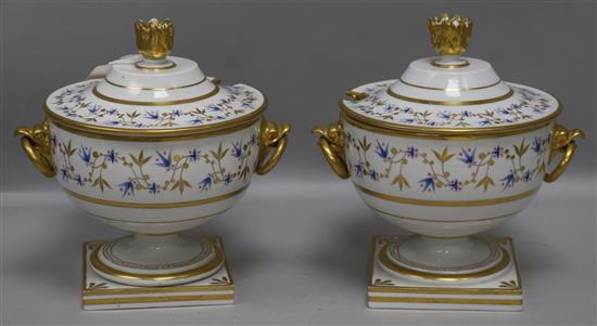 A pair of Worcester, Barr, Flight & Barr sauce tureens with gilt and blue foliate decoration (a.f.) and sundry ceramics,